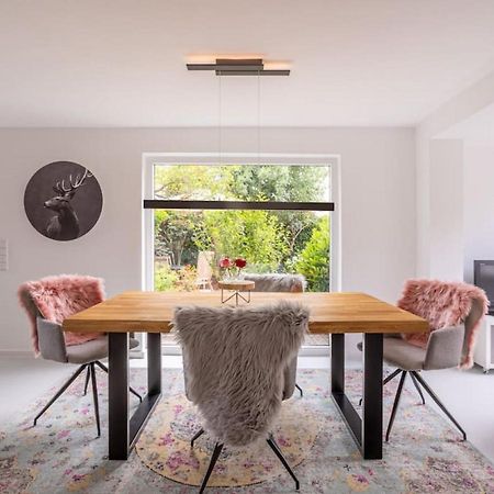 Adenauer Zwoelf - Das 5 Sterne Ferienhaus Mit Sauna Und Garten Am Eifelsteig Kerpen  Екстериор снимка