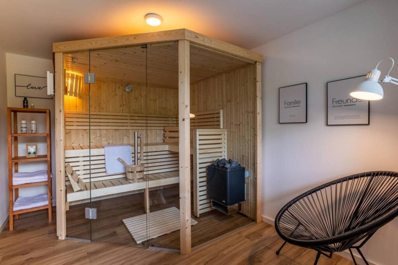 Adenauer Zwoelf - Das 5 Sterne Ferienhaus Mit Sauna Und Garten Am Eifelsteig Kerpen  Екстериор снимка